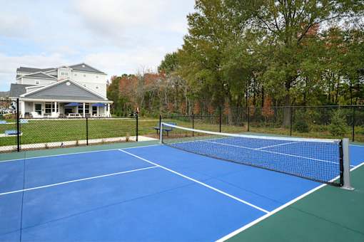 A tennis court at The Promenade at Easton Apartments, Maryland, 21601