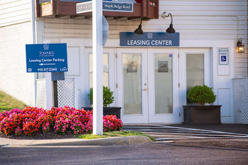 Entryat Townes at Village Center, Maryland