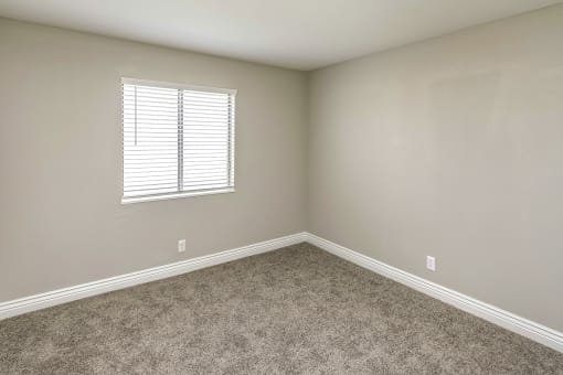 Beautiful newly-renovated one, two and three bedroom apartment townhomes with high-end finishes at Highpoint Apartments in Omaha, NE