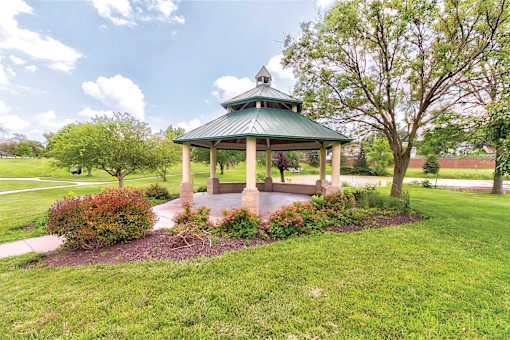 One and two bedroom apartment homes at Oakwood Trail Apartments in Omaha, NE