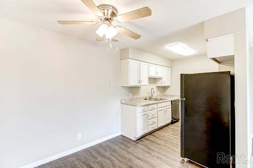 One and two bedroom apartment homes at Oakwood Trail Apartments in Omaha, NE