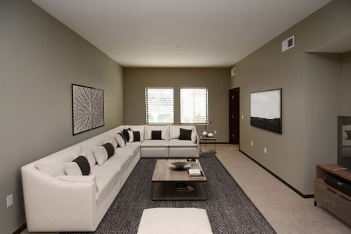 One and two bedroom apartment homes at 1501 Jackson Apartments in Downtown Omaha, NE
