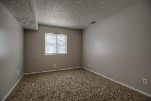 Spacious One-Bedroom Apartments at 38th Place in Omaha, NE