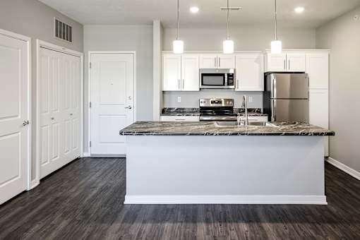 Stainless steel appliances at Deerfield Apartments and Chateaus in Fremont, NE
