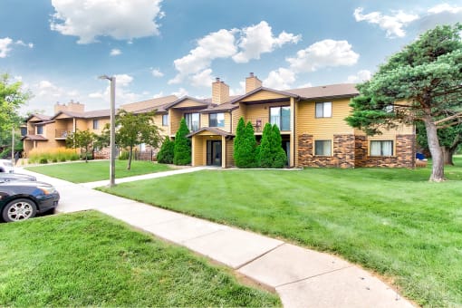 One and two bedroom apartment homes at Oakwood Trail Apartments in Omaha, NE