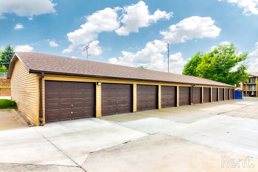 One and two bedroom apartment homes at Oakwood Trail Apartments in Omaha, NE