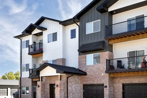Exterior at The Brink at Ridgeview in Plattsmouth, NE