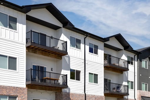 Exterior with balconies at The Brink at Ridgeview in Plattsmouth, NE