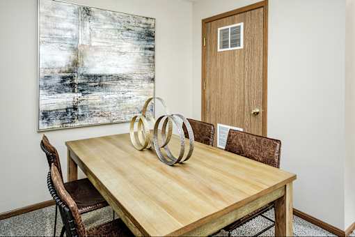 One- two- and three-bedroom apartment homes featuring amenities like three pools, fitness center, basketball court and much more at The Pointe in La Vista, NE