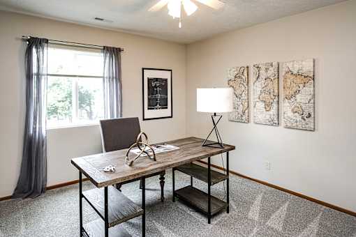 One- two- and three-bedroom apartment homes featuring amenities like three pools, fitness center, basketball court and much more at The Pointe in La Vista, NE