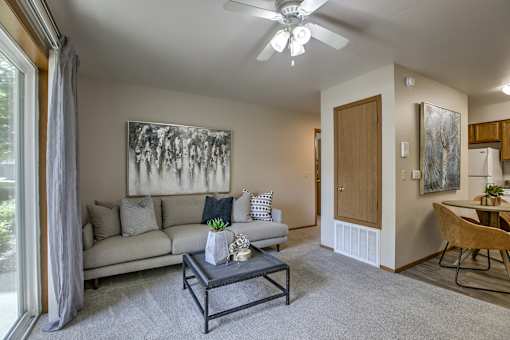 One two and three-bedroom apartment homes featuring amenities like three pools, fitness center, basketball court and much more at The Pointe in La Vista, NE