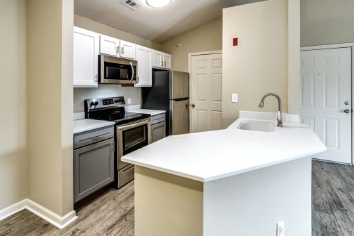 Fully Furnished Kitchen at The Vue Apartments, Bellevue, 68123