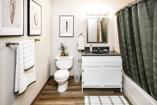 One and two bedroom apartment homes with efficient appliances, in-unit washer & dryer, walk-in closets, and some updated units available at Somerset Apartments in Lincoln, NE