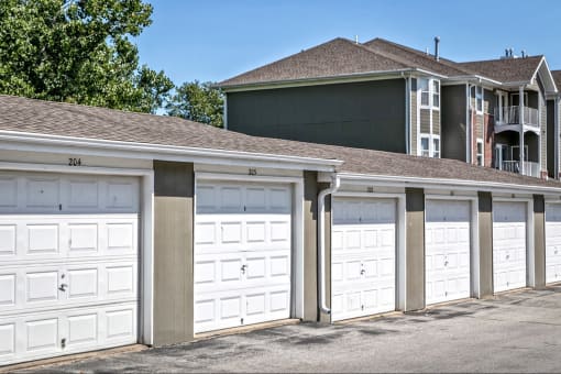 Garages Available at The Vue Apartments, Bellevue, Nebraska