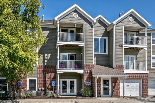 Property Exterior at The Vue Apartments, Bellevue, Nebraska