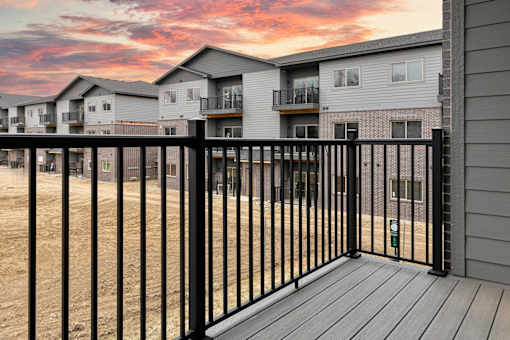 VUE 19 (Model 2Bd) - Patio