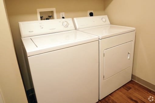 Washer & Dryer at Briar Hills Apartments in Omaha, NE