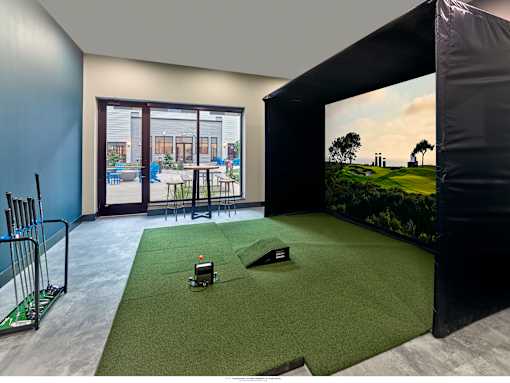 Cityplace Golf Simulator at The Gallery Apartment Homes Apartments, Allentown, PA