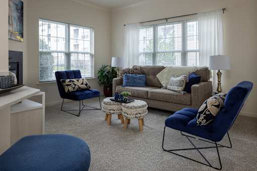 Living Room With Expansive Window at Saucon View Apartments, Bethlehem, 18015