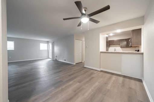 Dining area at Alpine Slopes Apartments near Grand Rapids, MI