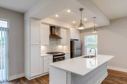 Kitchen in apartments in Traverse City | Bayview of Traverse City