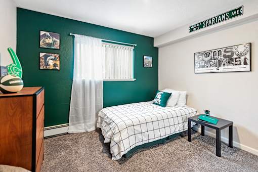 Spacious Bedroom in East Lansing Apartments near Michigan State University | Beechwood