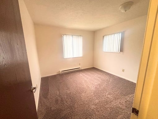 Lansing Apartments bedroom