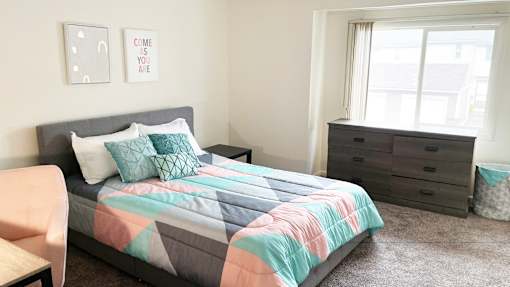 Spacious Bedroom in East Lansing Apartments near Michigan State University | Carriage Hill East