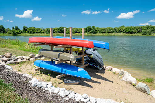 Private lake at Hudsonville, MI Apartments and Townehomes | Elmwood Lake Apartments in Hudsonville MI