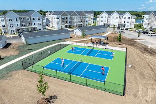 Pickleball court at Hudsonville, MI Apartments and Townehomes | Elmwood Lake Apartments in Hudsonville MI