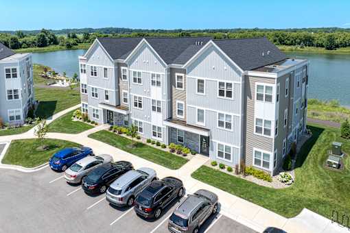 Ample parking at Hudsonville, MI Apartments and Townehomes | Elmwood Lake Apartments in Hudsonville MI