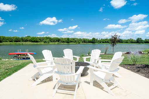 Private lake and dock at Hudsonville, MI Apartments and Townehomes | Elmwood Lake Apartments in Hudsonville MI