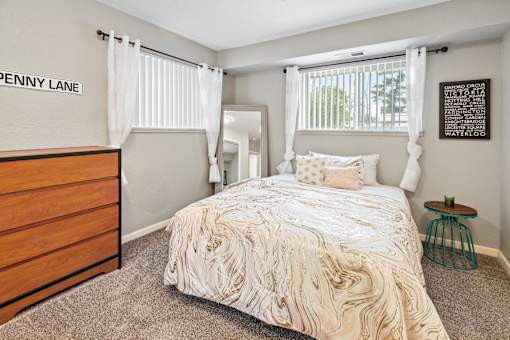 Spacious bedrooms in East Lansing Apartments near Michigan State University | Glenwood