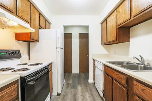 Kitchen in Muskegon Apartments | Lake Forest Apartments in Muskegon, MI