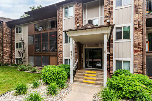 Exterior at Muskegon Apartments | Lake Forest Apartments in Muskegon, MI