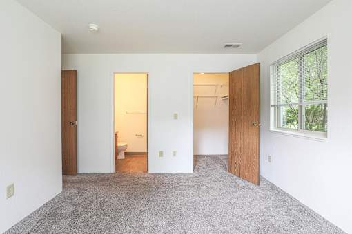 Bedroom at Muskegon Apartments | Lake Forest Apartments in Muskegon, MI