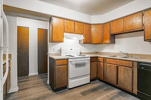Kitchen in Muskegon Apartments | Lake Forest Apartments in Muskegon, MI