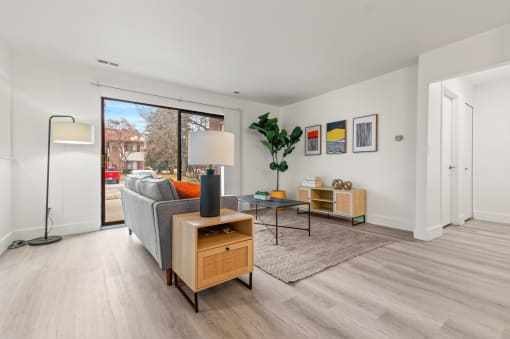 Apartments with washer and dryer in Westland, MI