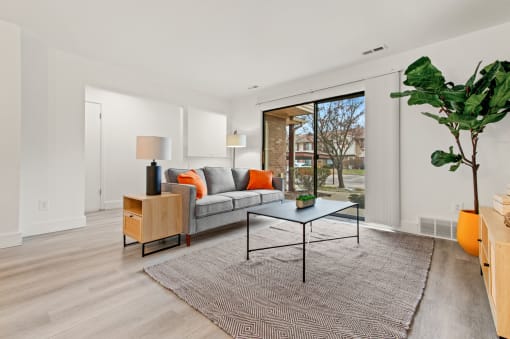 Apartments with washer and dryer in Westland, MI