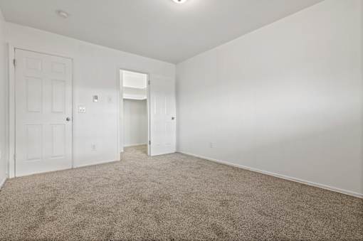 Pet friendly apartments in Roseville, MI