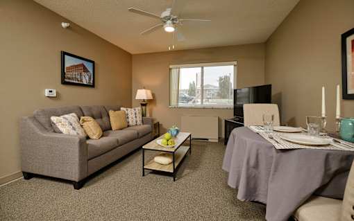 this is a photo of the living room of a 560 square foot, 1 bedroom apartment at
