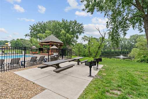 Grill and Picnic Area at Willow Pond, Burnsville, 55337