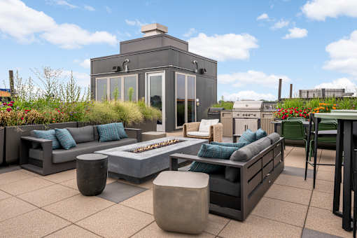Outdoor rooftop terrace at The Flats at West End Apartments, Minnesota