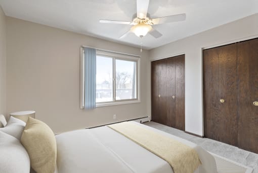 Beach South at the Lake Apartments in Robbinsdale, MN Bedroom or Office