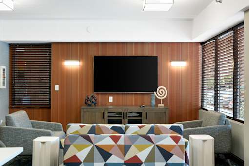 Park Pointe Apartments in St. Louis Park, MN Community Room