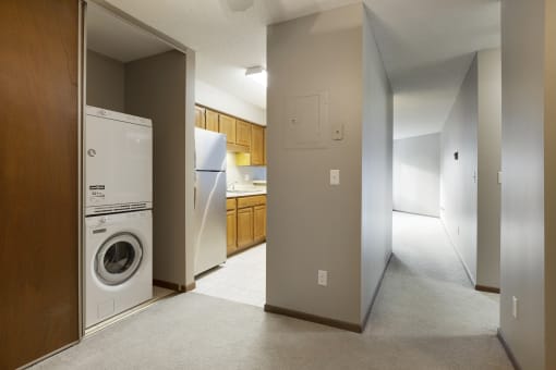 MacLaren Hill Apartments in St. Paul, MN In-Unit Laundry