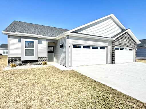 Garages Available at Concord Crossing, Lafayette Indiana  
