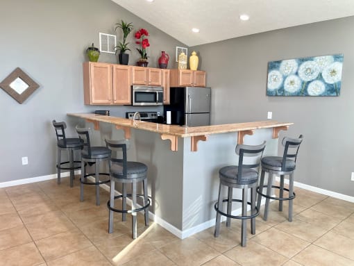 Clubhouse & Clubroom for Residents at Hawthorne Properties, Lafayette, IN 47905