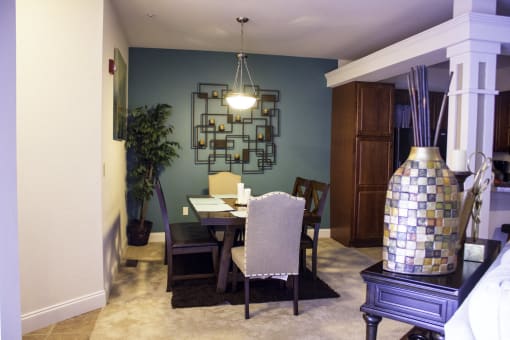 Kitchen with snack bar