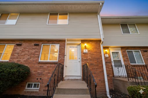 Exterior View at Willowbrooke Apartments & Townhomes, Brockport, NY